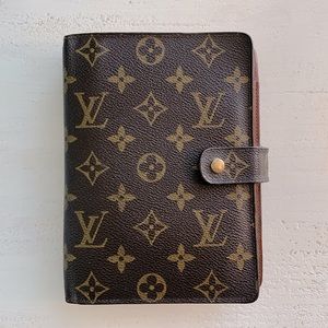 Louis Vuitton agenda